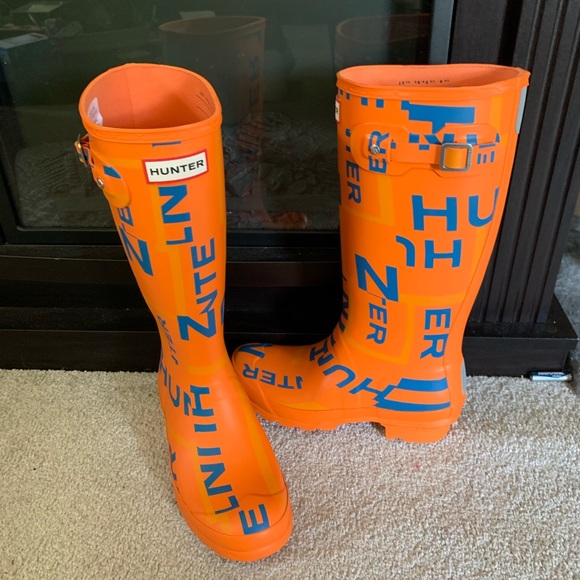 Hunter Other - NEW HUNTER Rain boots bright orange size 5/6 NEW